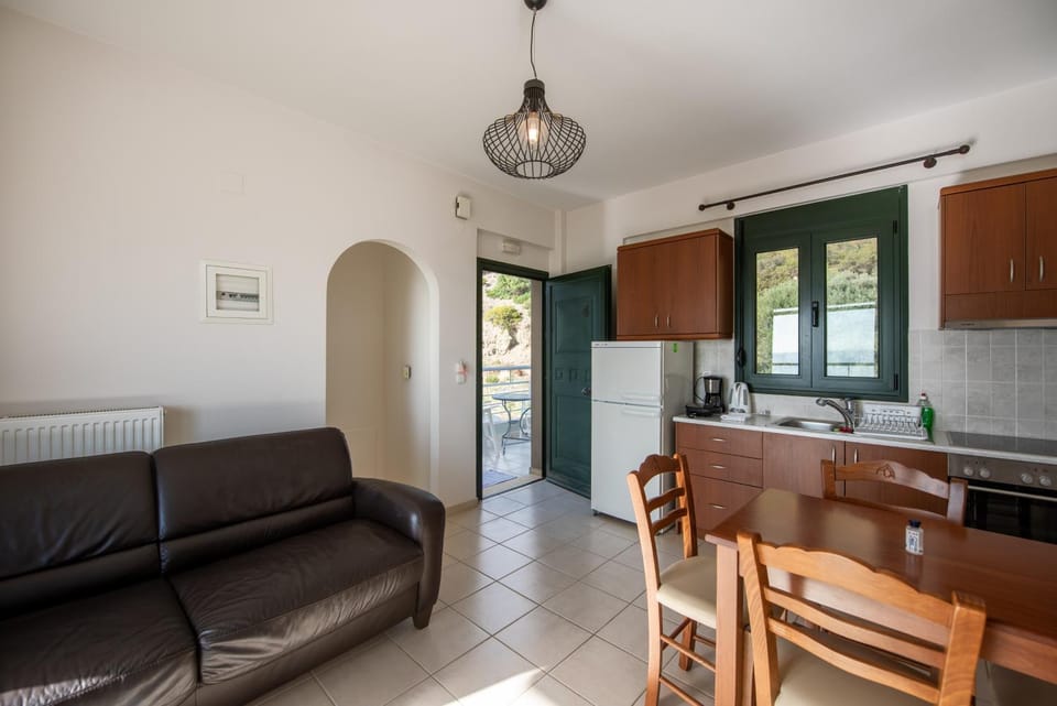 Kitchen or kitchenette, Living room, Dining area