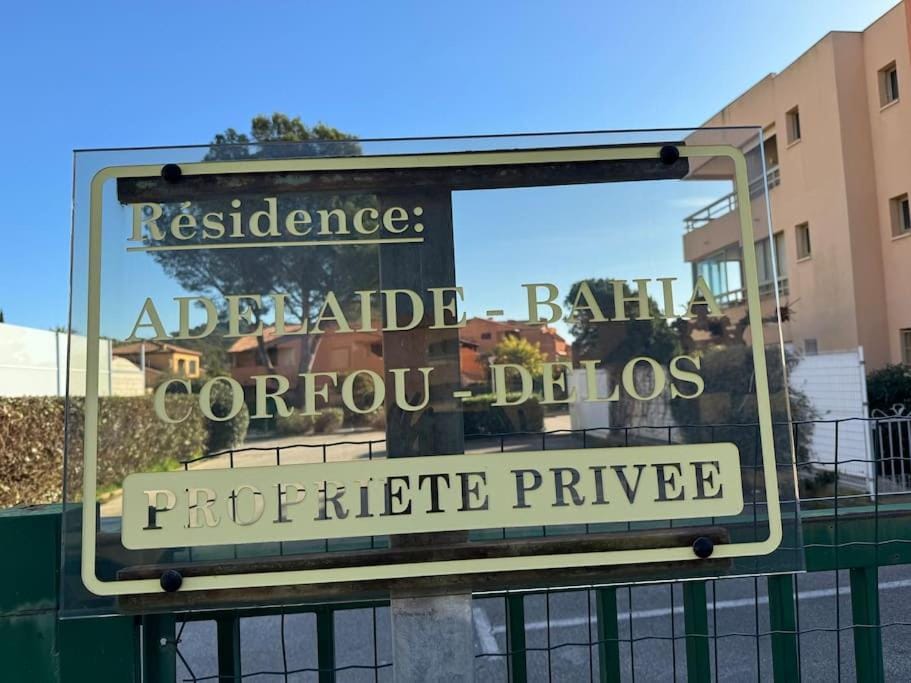 Studio en bord de mer Apartment in La Londe-les-Maures