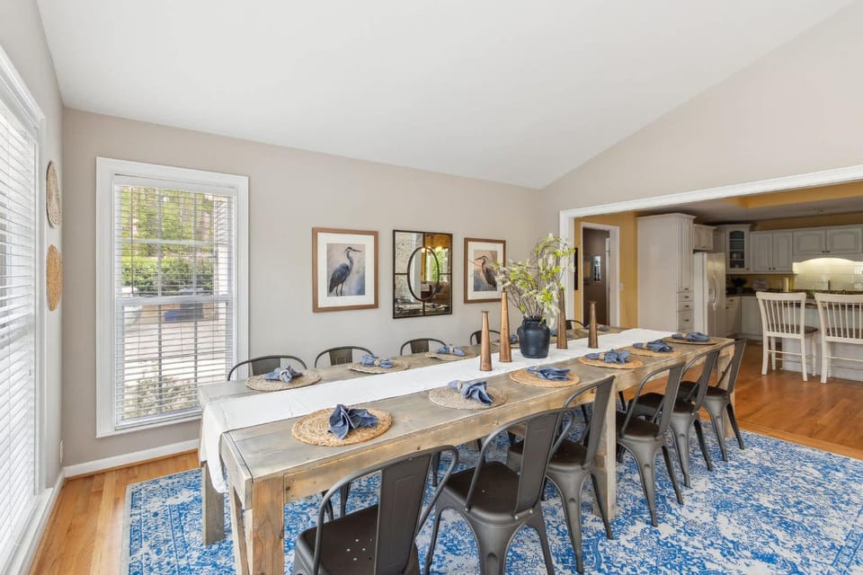 Exquisite 5-BR Estate on 7 Acres with Private Pond House in North Augusta