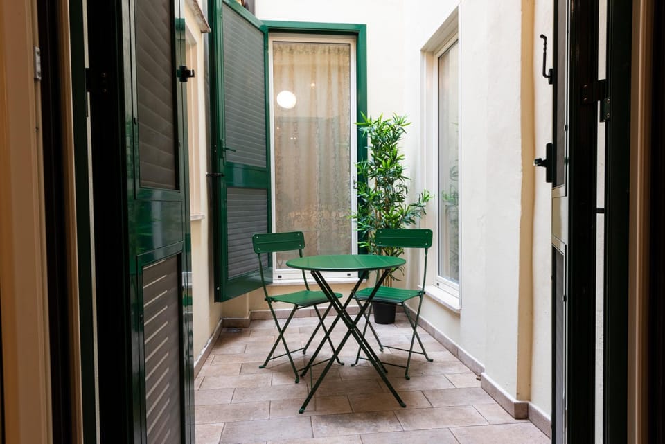 Patio, Balcony/Terrace
