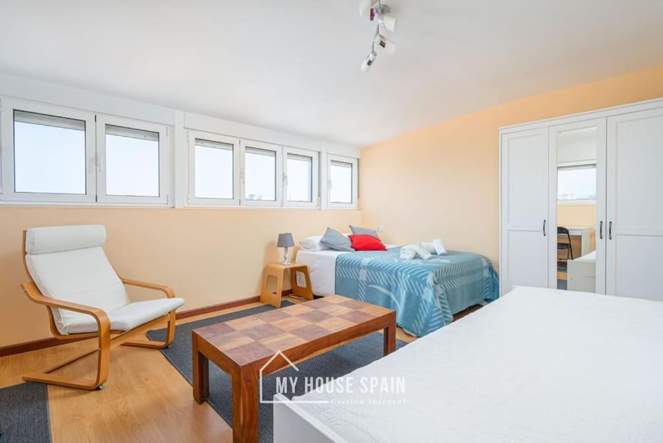MyHouseSpain - Ático con gran terraza en Gijón Apartment in Gijón