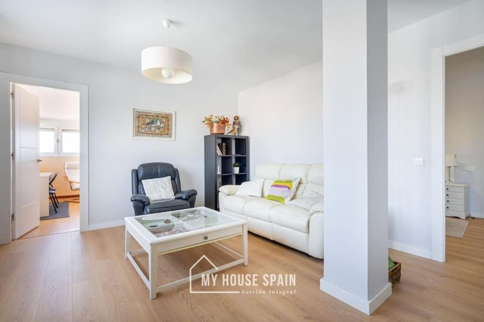 MyHouseSpain - Ático con gran terraza en Gijón Apartment in Gijón