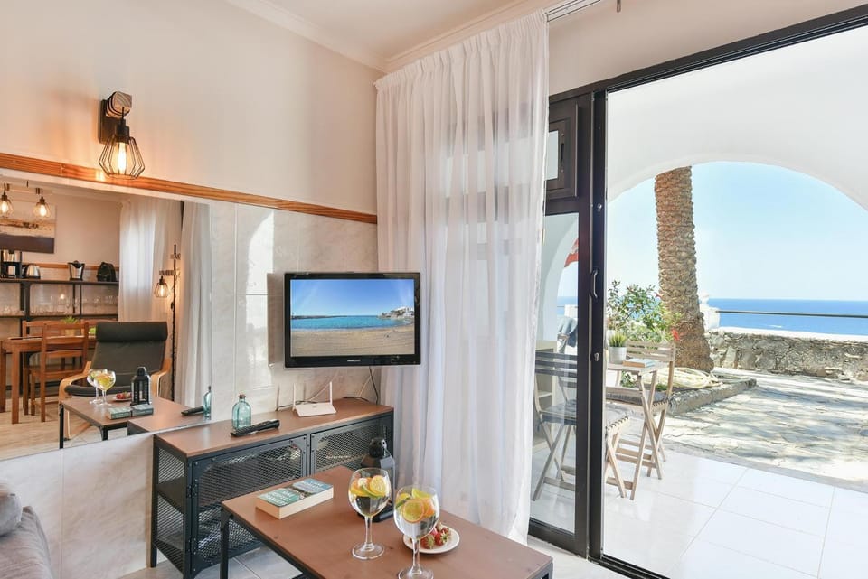 TV and multimedia, Balcony/Terrace, Dining area