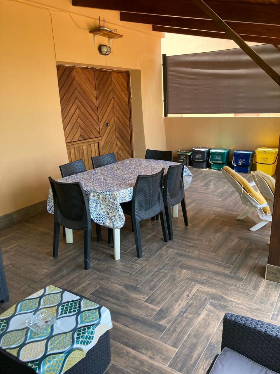 Patio, Dining area