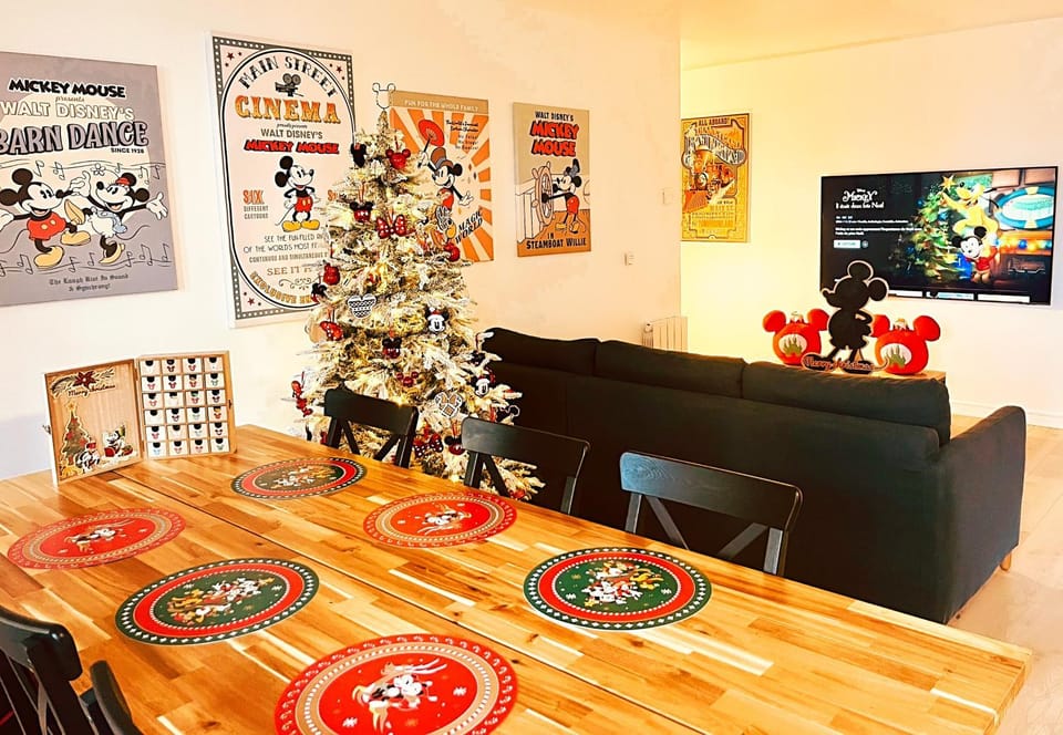 Decorative detail, Dining area
