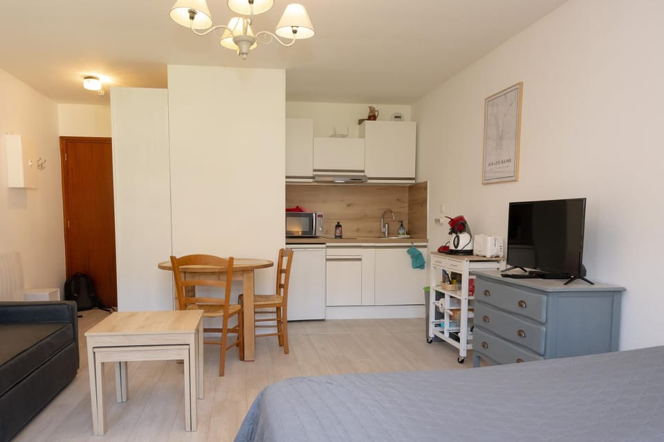 Property building, Living room
