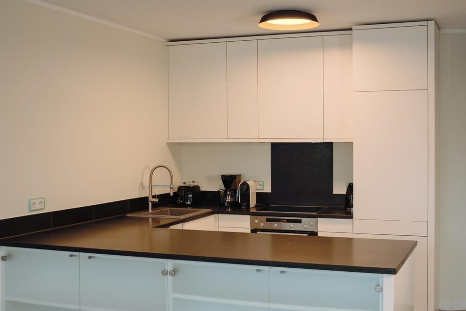 Coffee/tea facilities, Kitchen or kitchenette