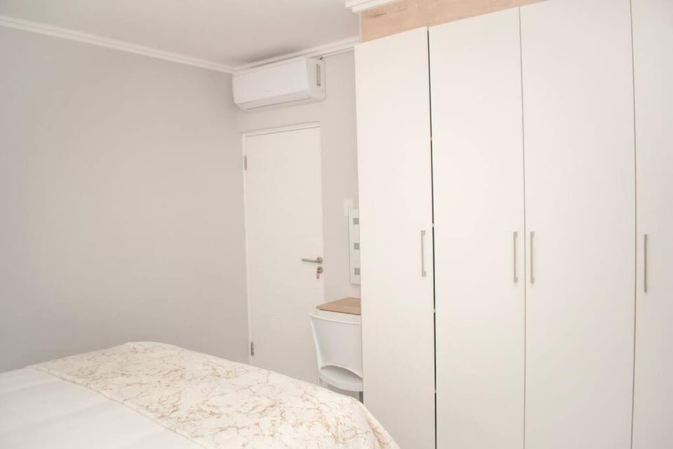 Summer Square, Umhlanga Ridge Apartment in Umhlanga