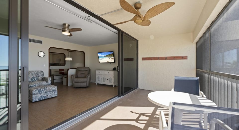 Balcony/Terrace, Living room