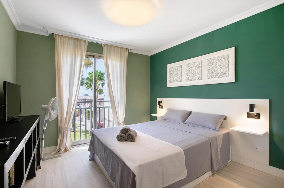 Property building, Living room, Bedroom