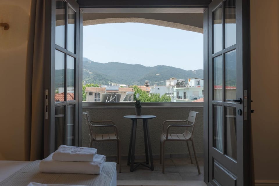 View (from property/room), Balcony/Terrace