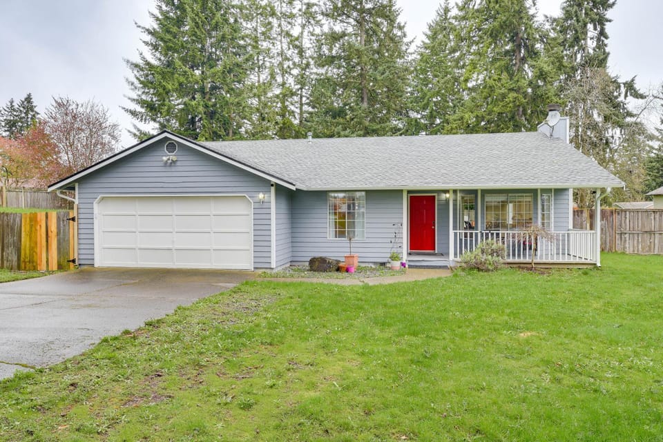 Olympia Home with Deck about 7 Mi to Amtrak Train! House in Lacey