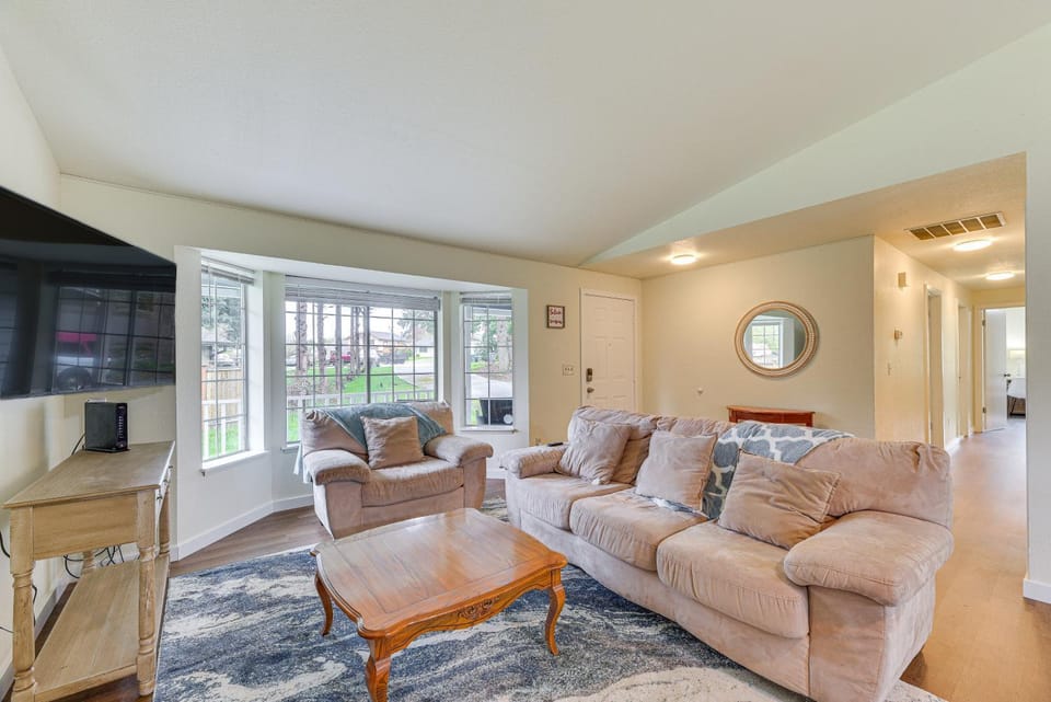 Olympia Home with Deck about 7 Mi to Amtrak Train! House in Lacey