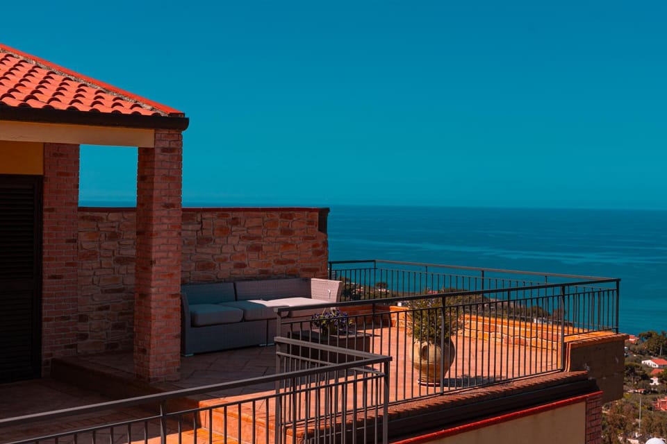 Property building, Sea view