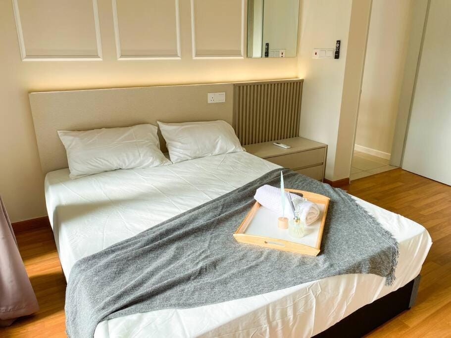 100% unblock view 3R for 7 PAX @ IOI Resort City Apartment in Putrajaya