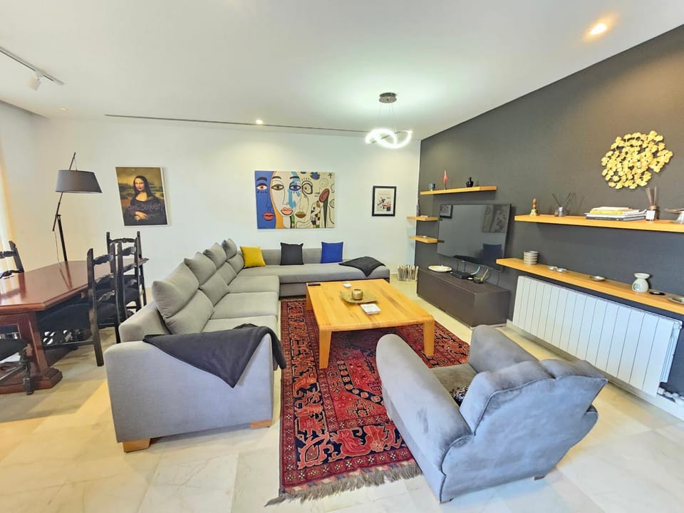 Living room, Seating area, Dining area