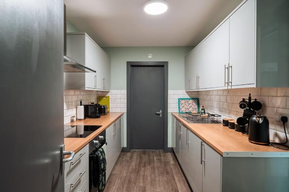 Coffee/tea facilities, minibar, pet friendly, toaster