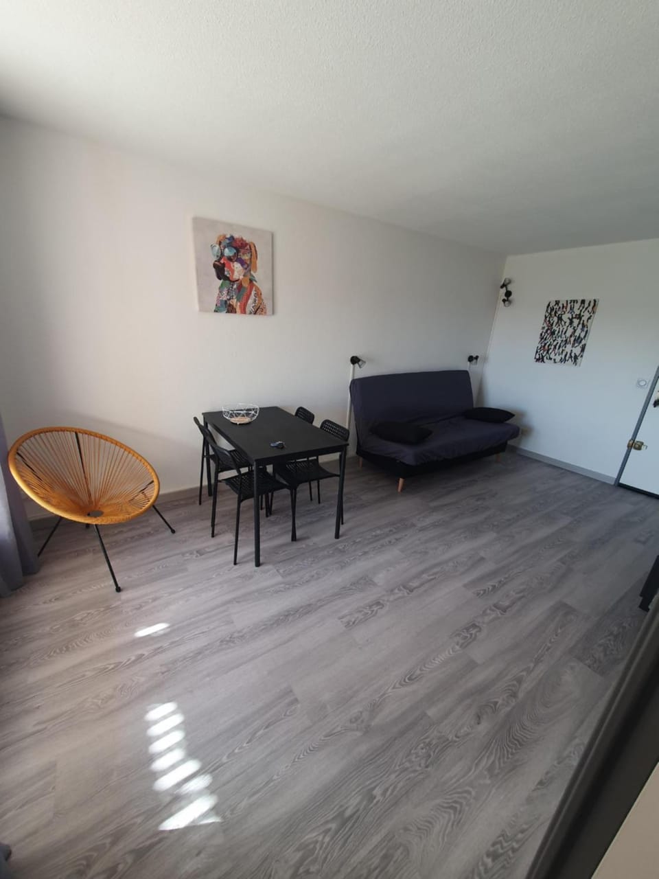 LES TERRASSES DE LA BARONNIE Appartement climatisé avec 1 chambre et piscine ouverte du 23 Mai au 27 Septembre Parking securisé disponible sans supplement Apartment in Le Grau-du-Roi