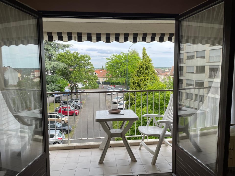 Property building, Balcony/Terrace