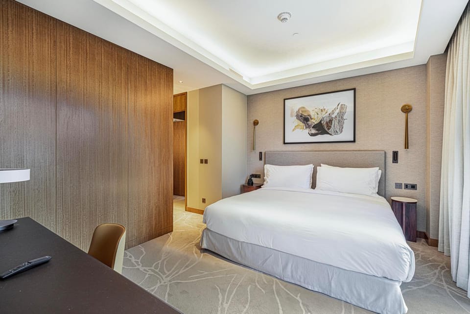 Bedroom, wardrobe