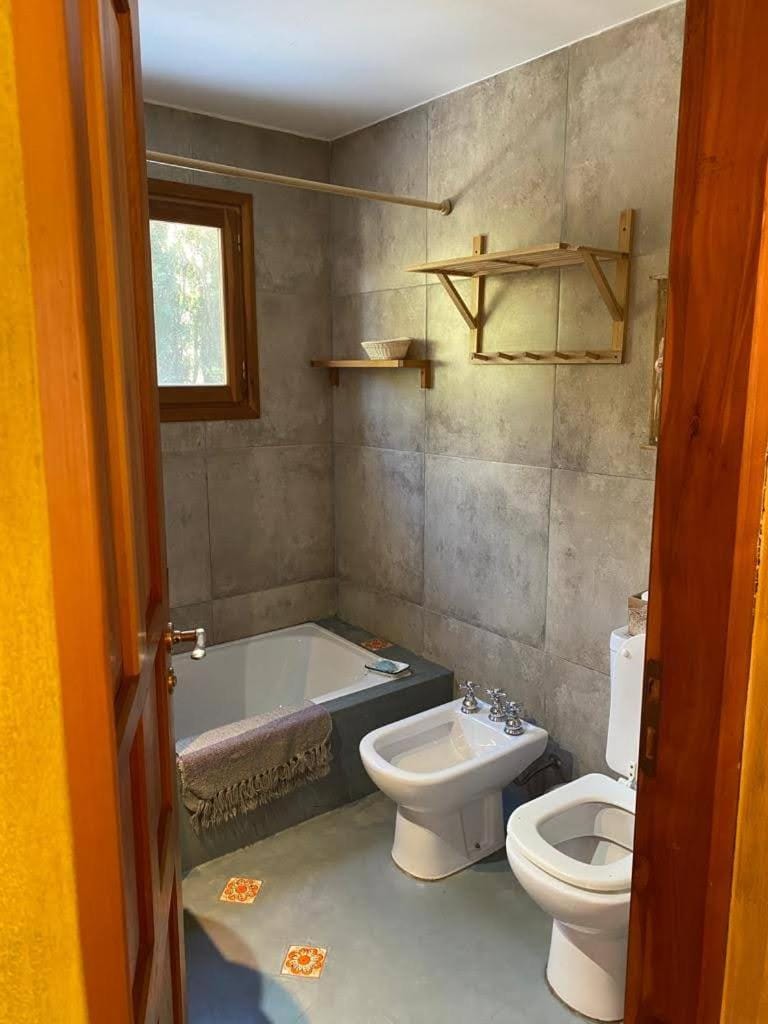 Hermosa cabaña al pie del Cerro Ventana House in San Carlos Bariloche