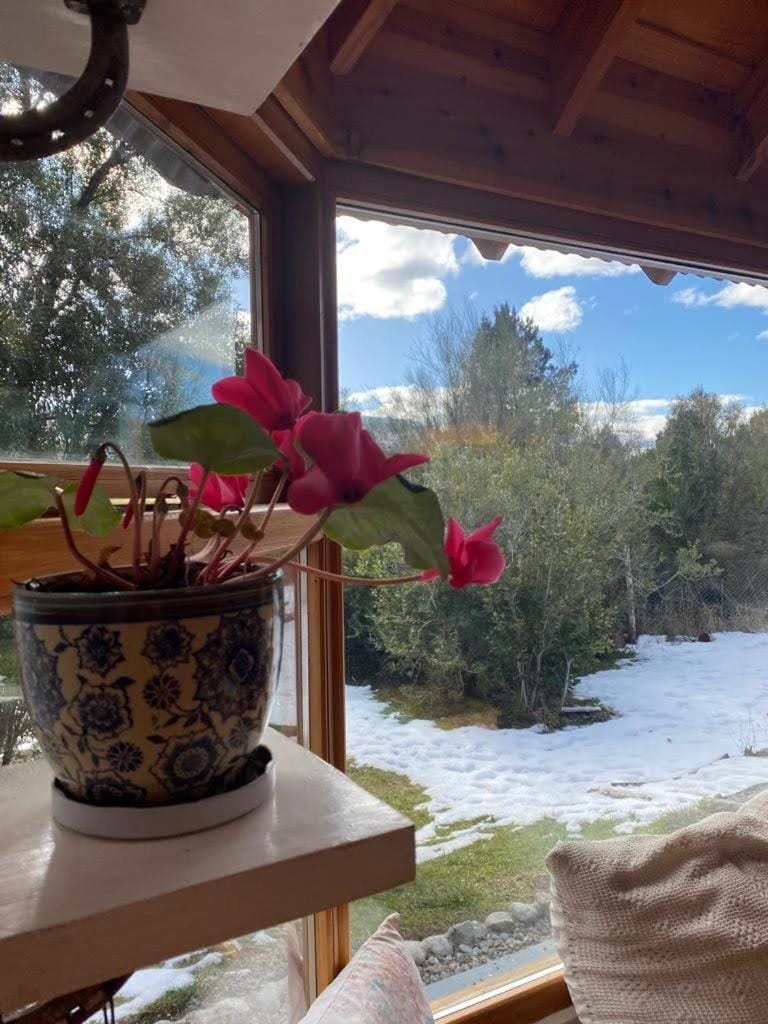 Hermosa cabaña al pie del Cerro Ventana House in San Carlos Bariloche