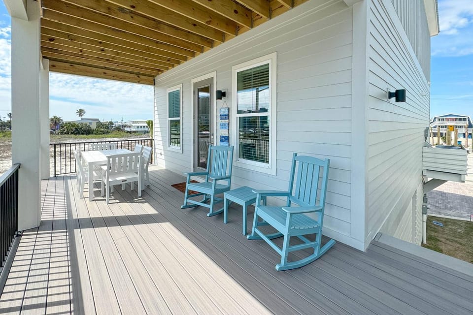 The Waves House in Gulf Shores