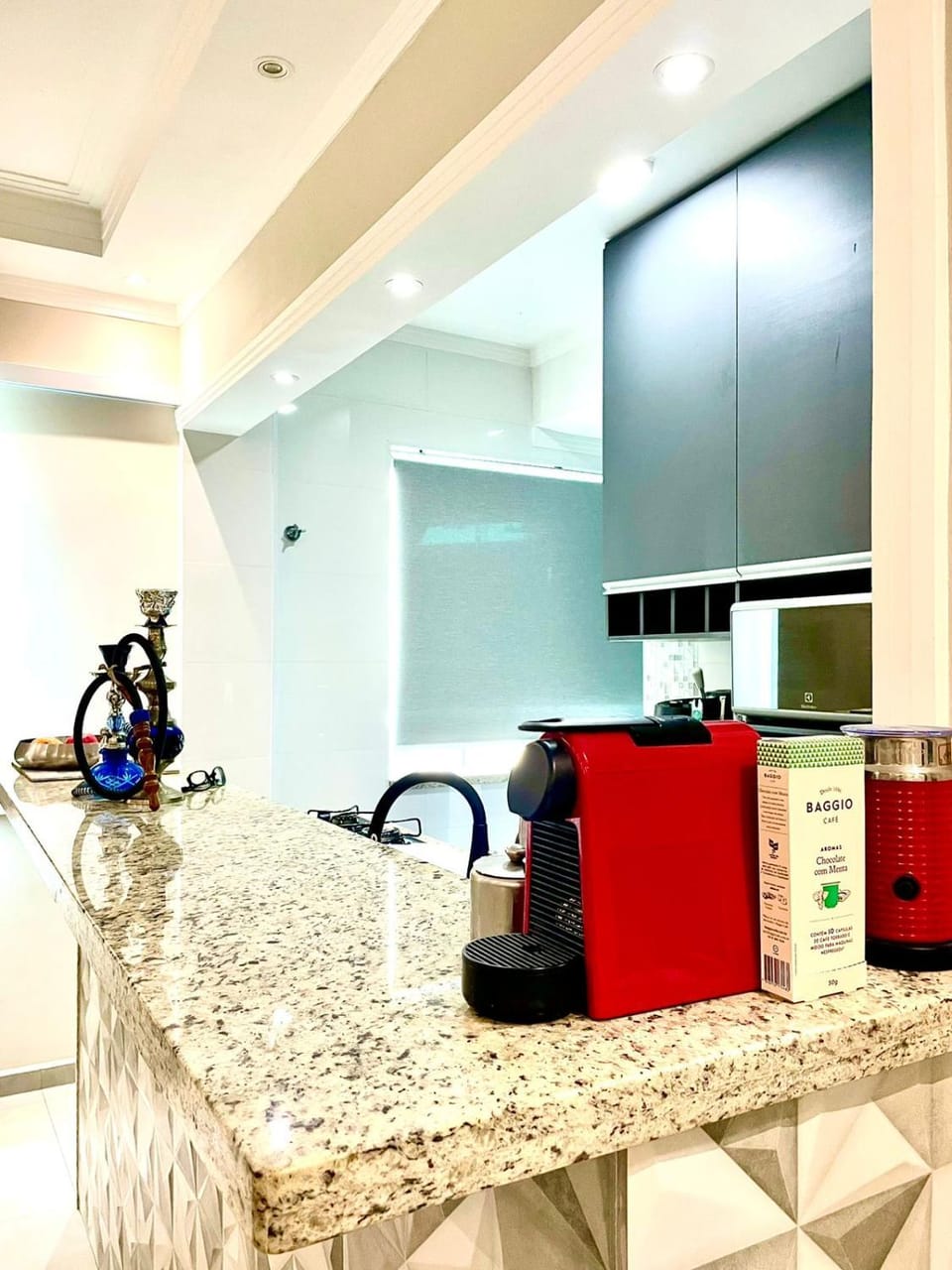 Coffee/tea facilities, Kitchen or kitchenette, minibar, stove