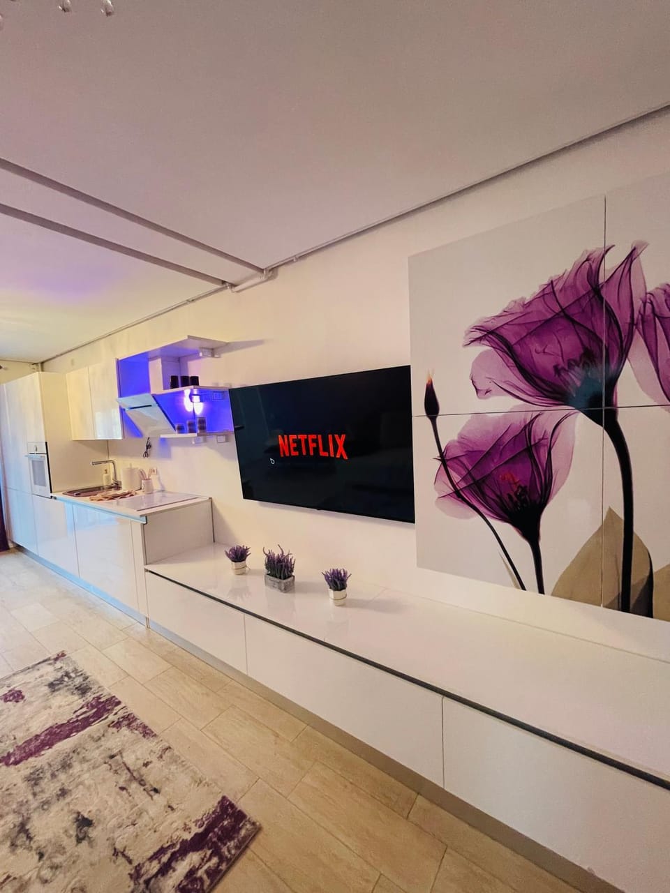 Communal lounge/ TV room, TV and multimedia