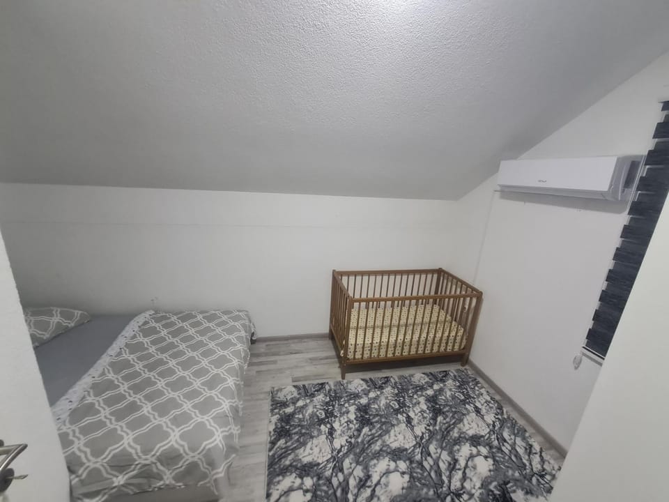 Villa maskara Villa in Lika-Senj County