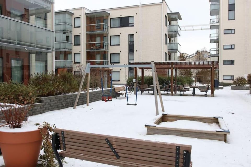 Property building, Day, Winter