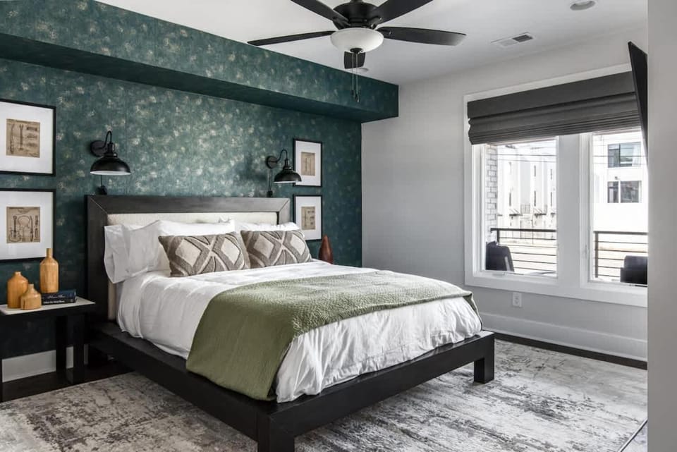 LUXE-Tennessee Row-Heart of Gulch-Mins to Broadway House in Nashville