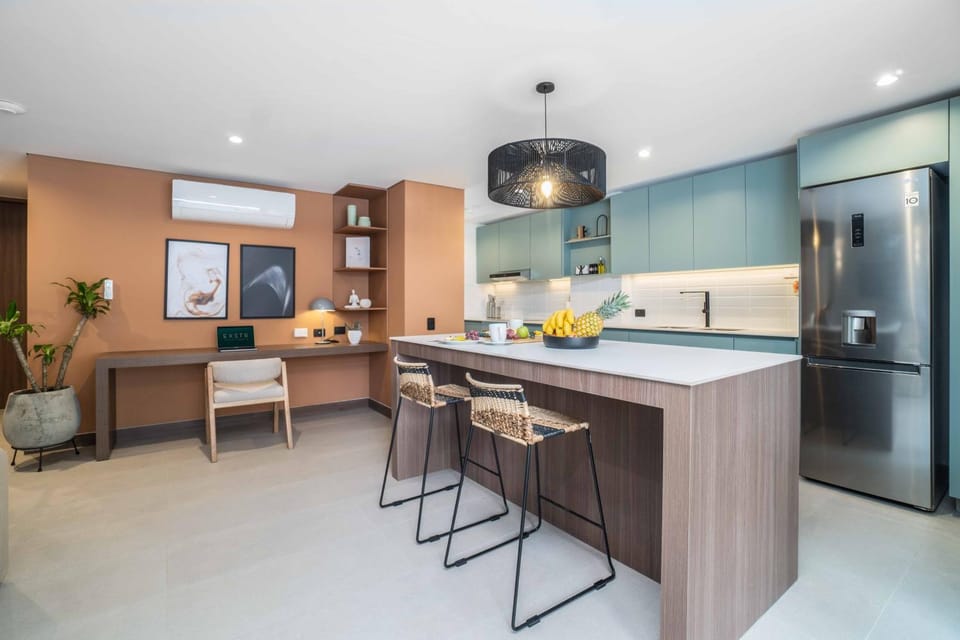 Kitchen or kitchenette, Dining area, dishwasher, oven