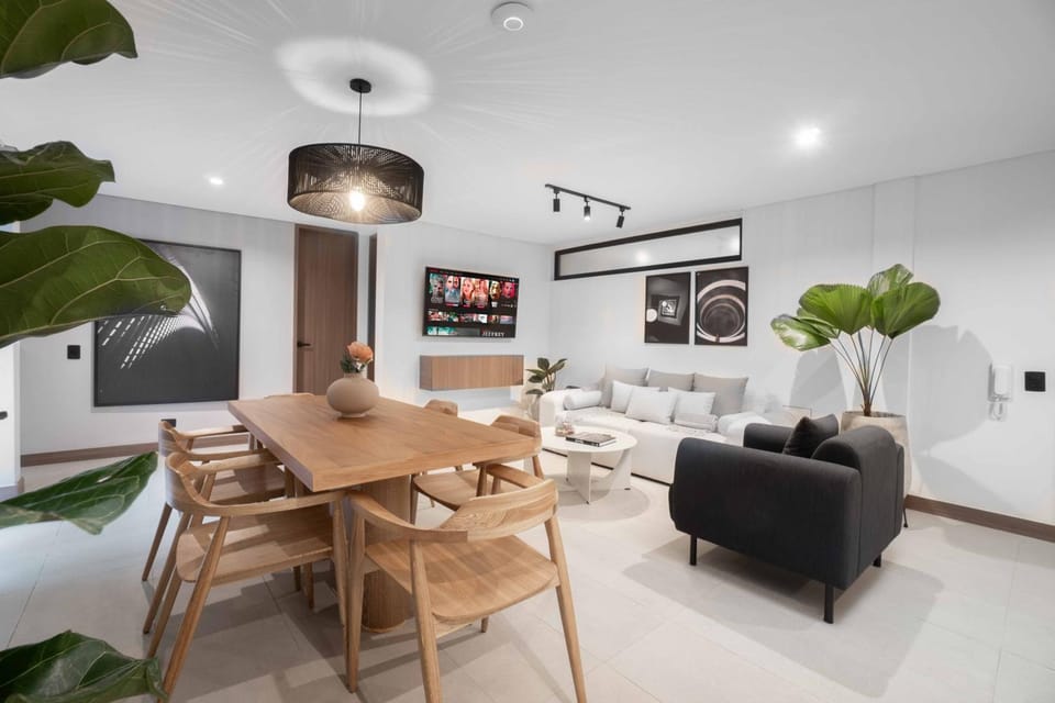 TV and multimedia, Living room, Dining area