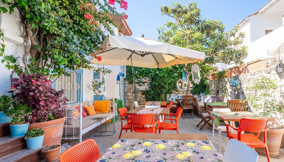 İmerek Taş Ev Otel Alaçatı Apartment hotel in Alaçatı