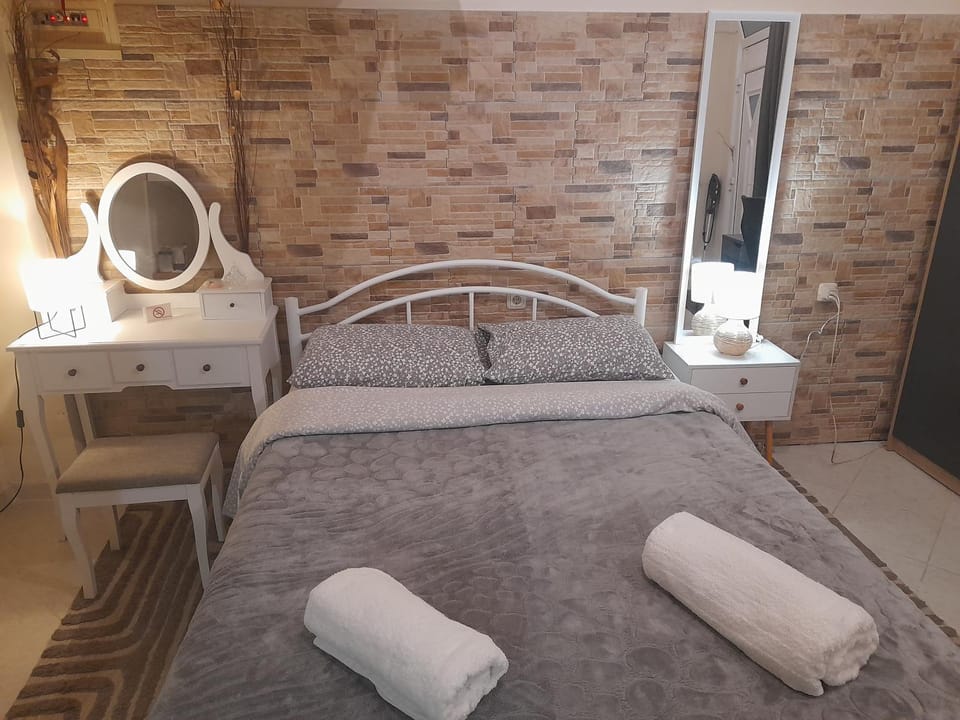 Minimal Studio. Apartment in Kavala