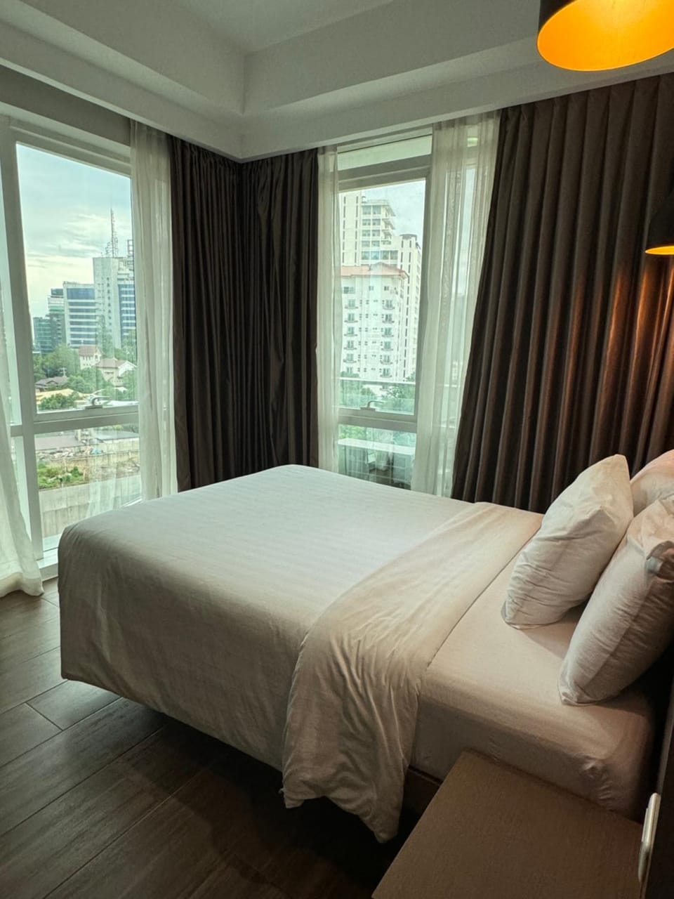 Monarch Suites at Padgett Cebu w/ pool near Ayala Apartment in Lapu-Lapu City