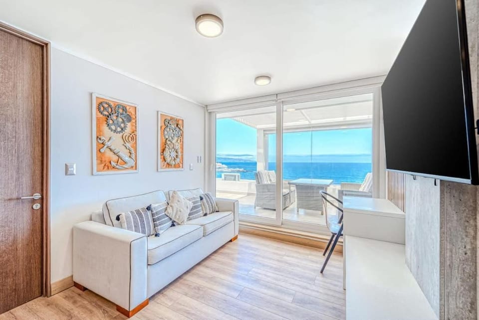 Infinite Coast 2BR with pool & free parking Apartment in Vina del Mar