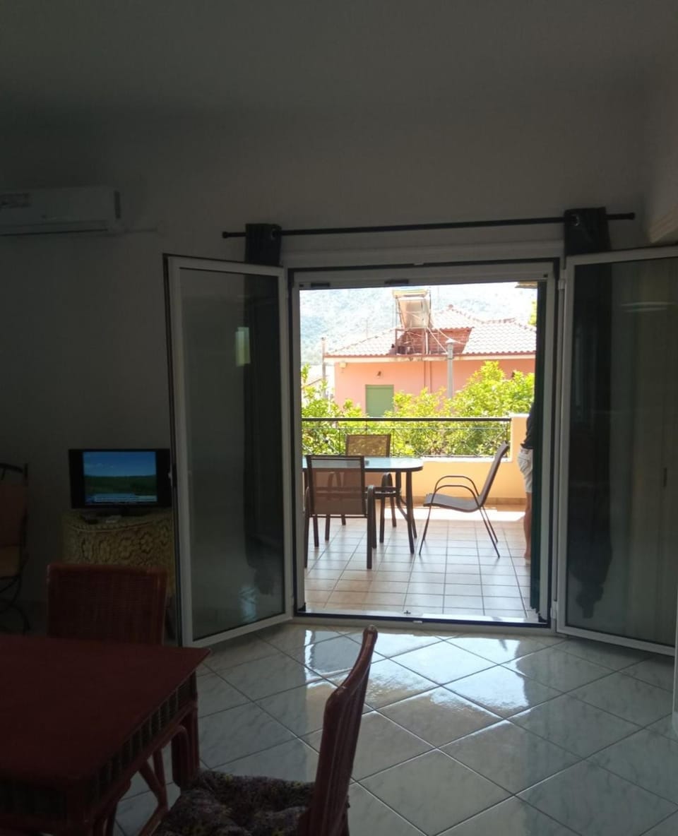 TV and multimedia, Balcony/Terrace, Dining area