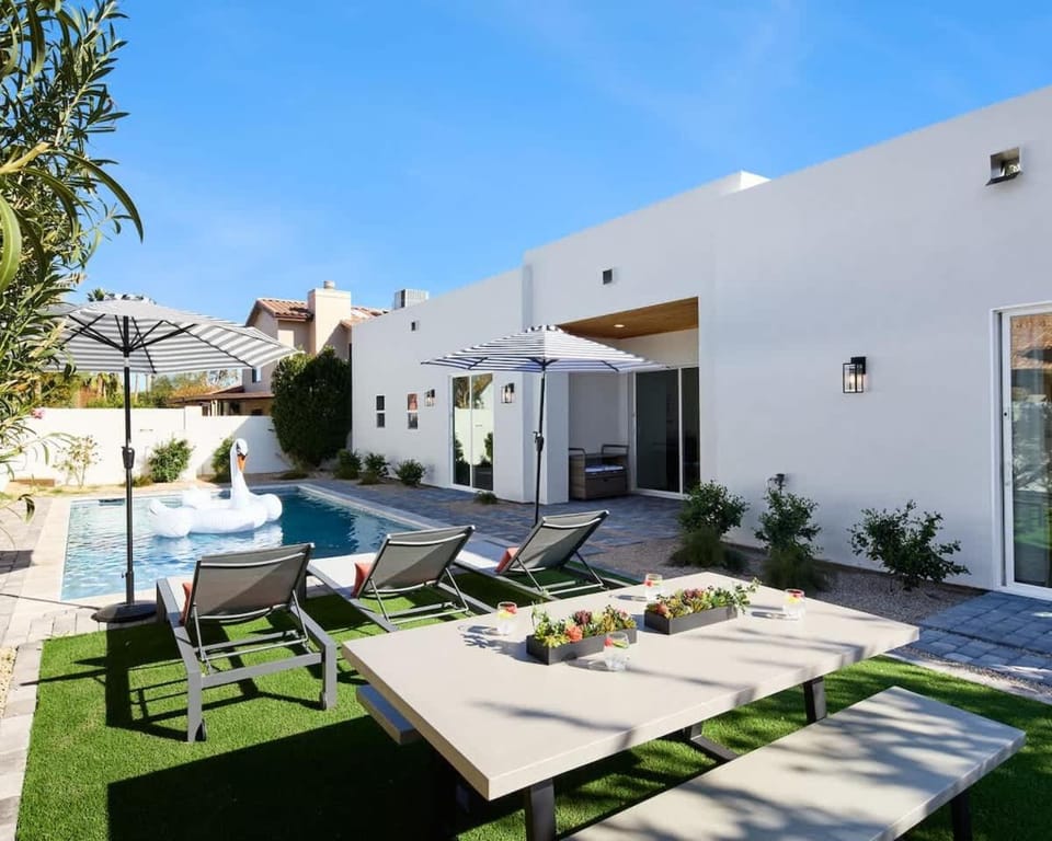 Monroe - Private Pool-Ping Pong- Stunning design House in Phoenix