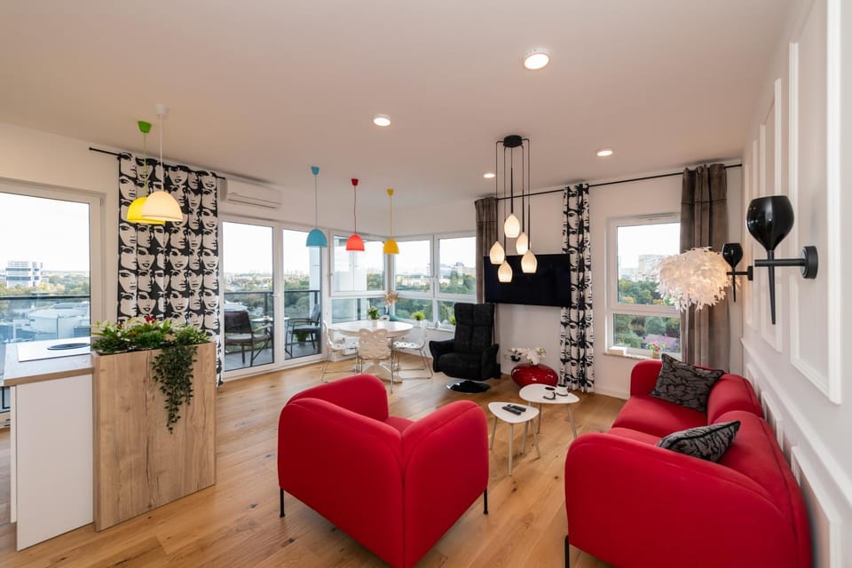 River Tower 14th Floor Luxury, Kler Design, City and Nature View Apartment in Greater Poland Voivodeship