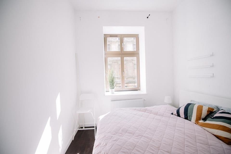 Piotrkowska 50 & Narutowicza Five-Room Elite Enclave - New Listing Apartment in Masovian Voivodeship