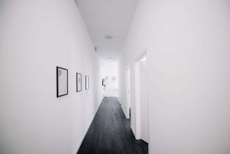 Piotrkowska 50 & Narutowicza Five-Room Elite Enclave - New Listing Apartment in Masovian Voivodeship