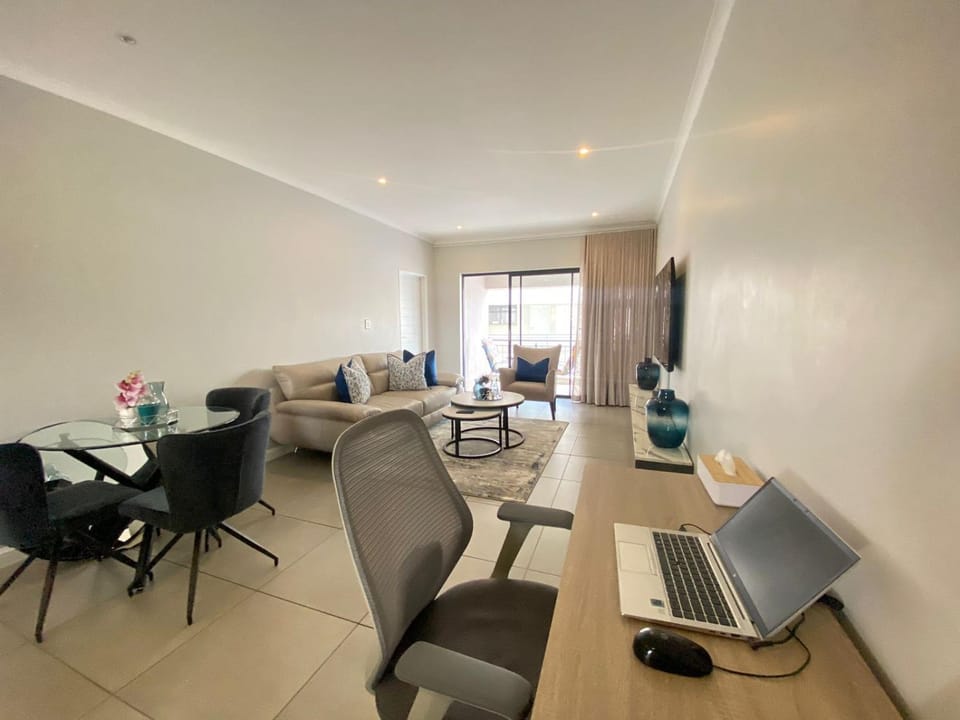 TV and multimedia, Living room, Dining area