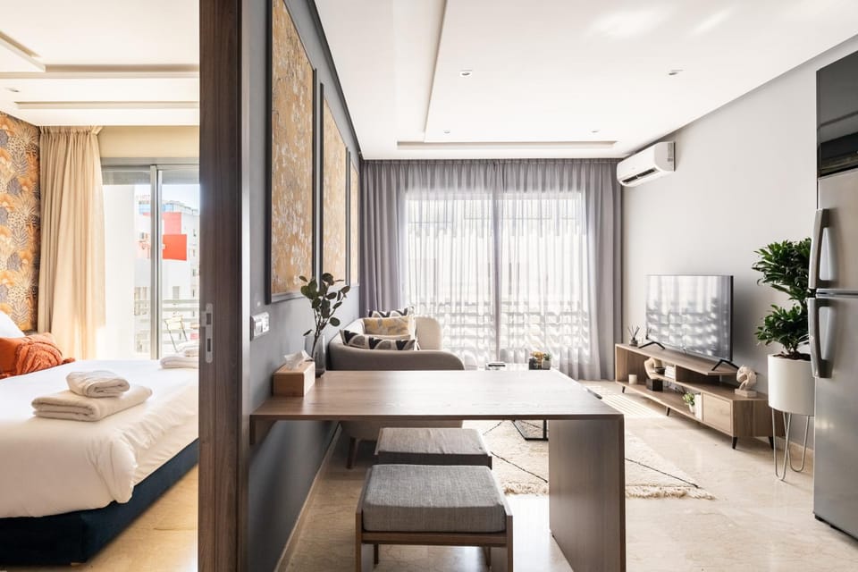Living room, Photo of the whole room, Dining area