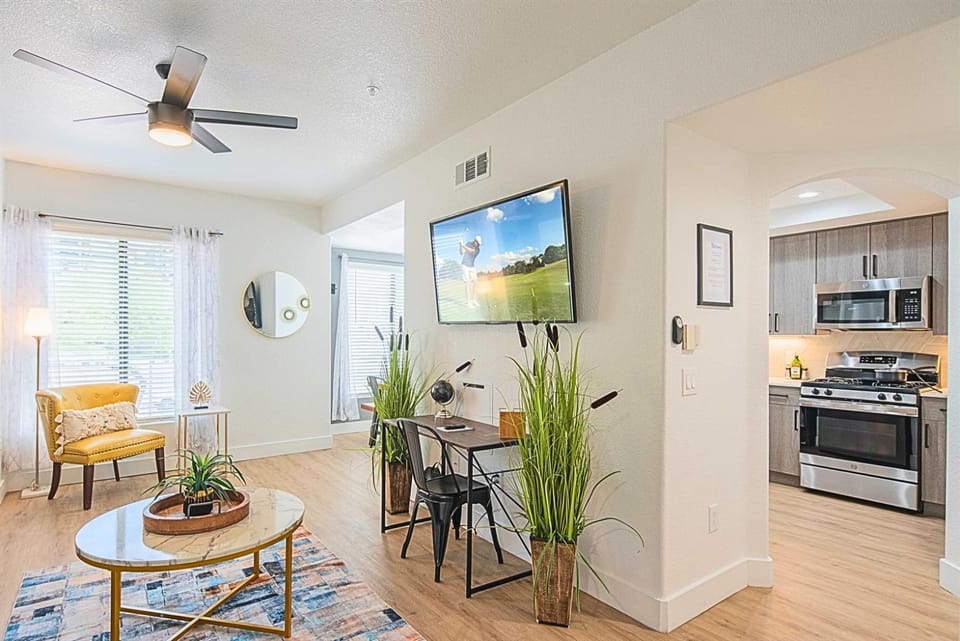 Remodeled 2-KingParking Zen Oasis & Resort Suite Apartment in Kierland