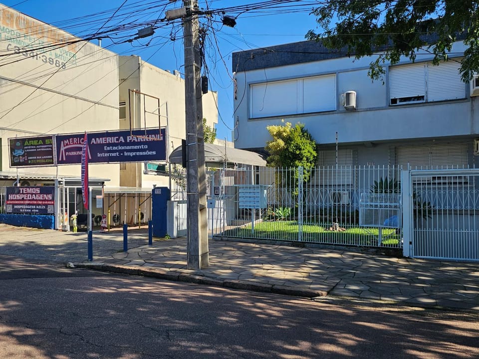 Property building, Day, Street view, Location