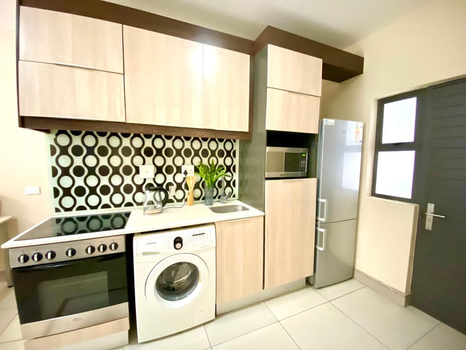 Kitchen or kitchenette, minibar, pet friendly, stove, washing machine