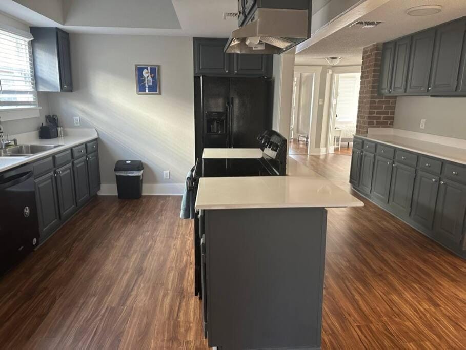 Luxury Stay in Montrose- Parma _ the Italian Plaza Nature lodge in Houston