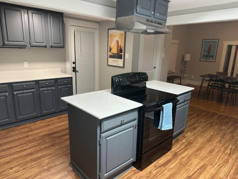 Luxury Stay in Montrose- Parma _ the Italian Plaza Nature lodge in Houston